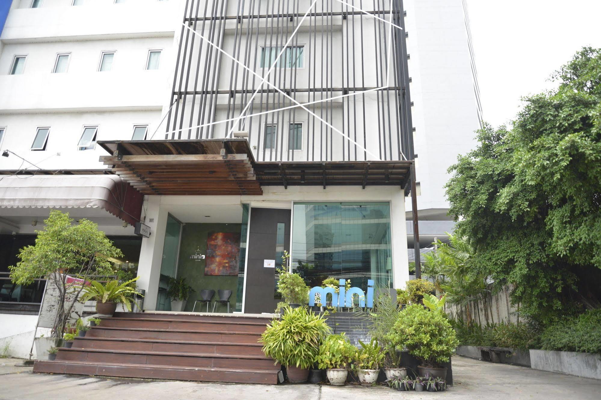 The Mini R Ratchada Hotel Bangkok Exterior photo